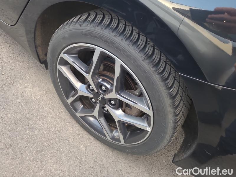  KIA  Cee'd  Sporty Wagon (2012) Ceed SW 1.5 T-GDI 118 Top AT #8