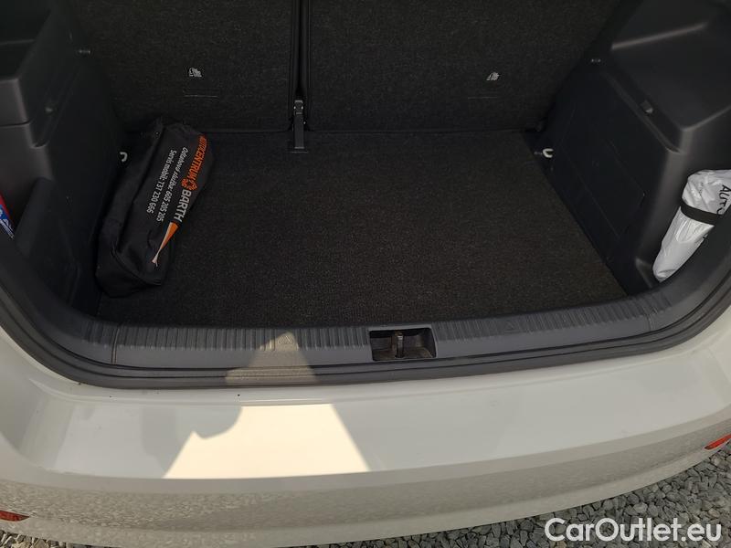  Skoda  Fabia  3 (2015)  1.0MPI 44 Active #5