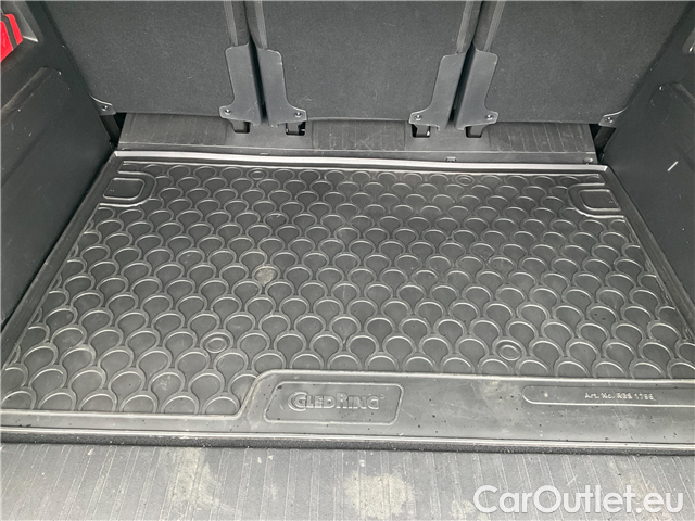  Opel  Combo C.Life 1.2T 81 Edition Plus 4d #4