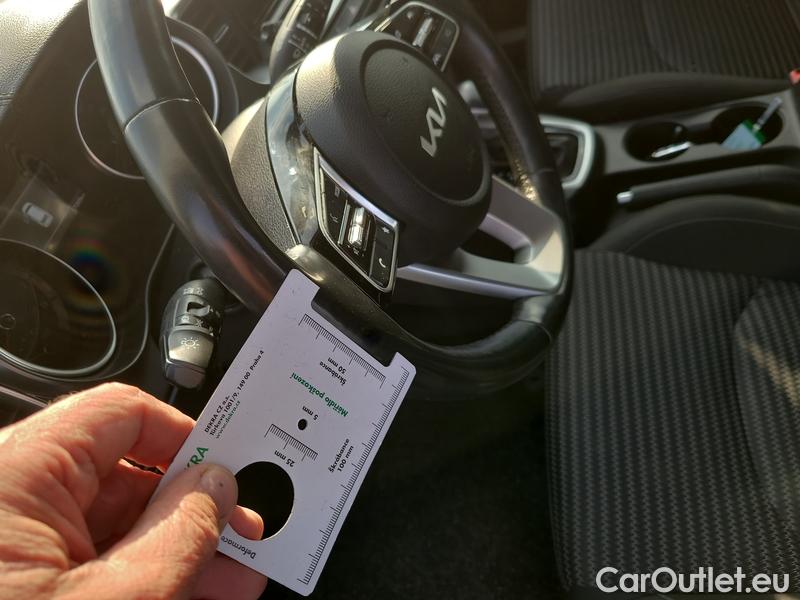  KIA  Cee'd  Sporty Wagon (2012) Ceed SW 1.5 T-GDI 118 Top AT #6