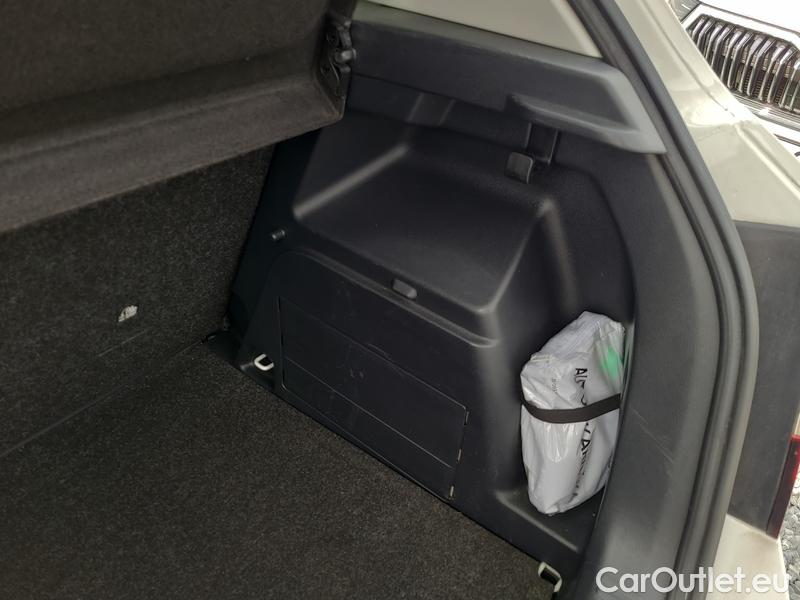  Skoda  Fabia  3 (2015)  1.0MPI 44 Active #3