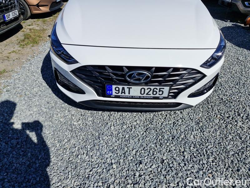  Hyundai  i30   cw (PD)(2017->)  kom.1.0TGDI 120 Comfort #2