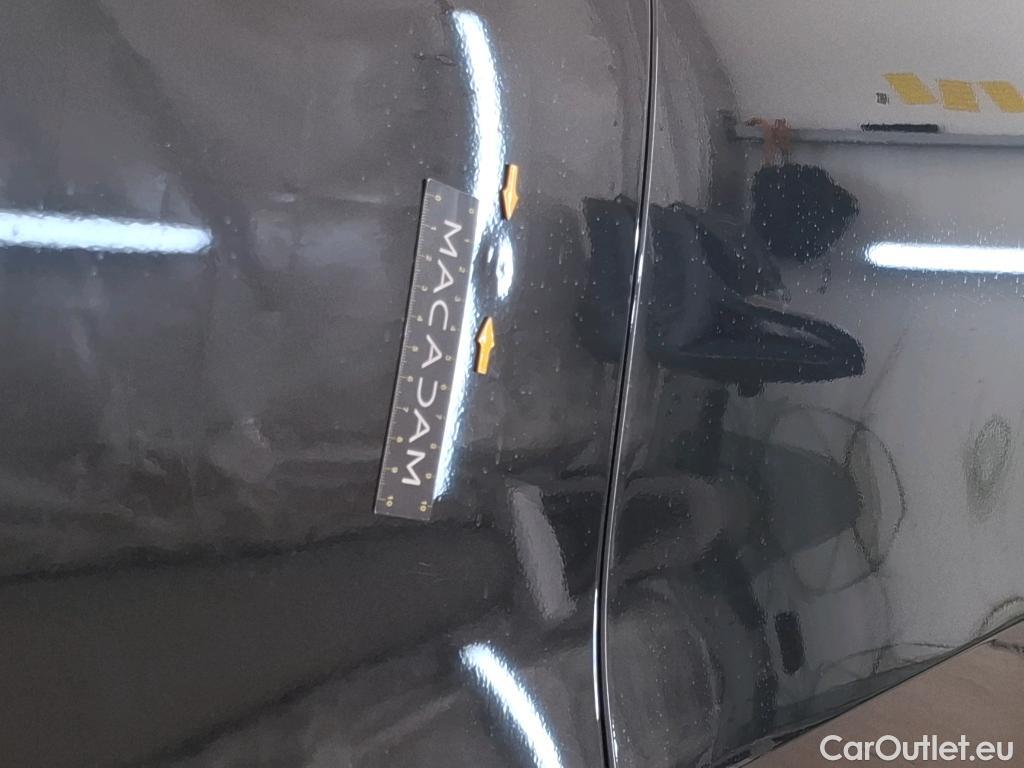 Mercedes  G-Klasee MERCEDES-BENZ GLC Coupe / 2019 / 5P / Coupé 2.0 GLC 300 DE AMG LINE 4MATIC #7