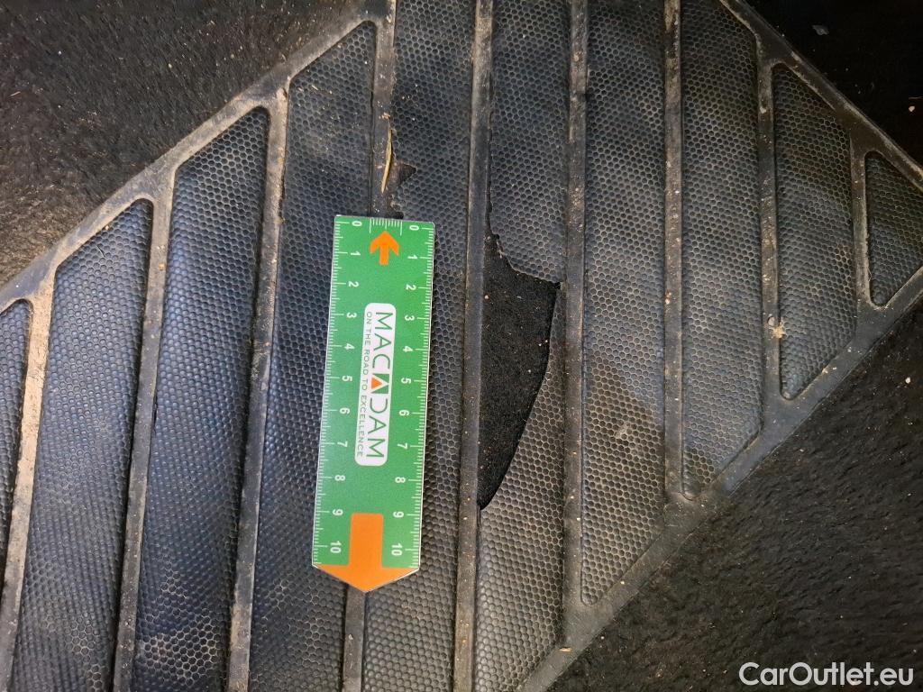  Citroen  C5 Aircross CITROEN  / 2022 / 5P / SUV BlueHDi 130 S&S EAT8 Feel #37