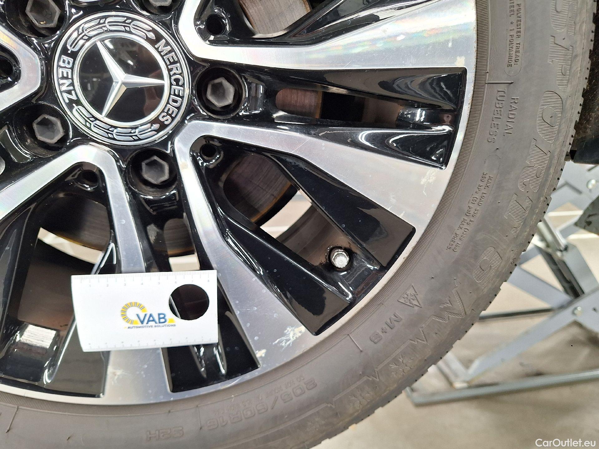  Mercedes  A-Klasse Mercedes, A-Class Berline '18, Mercedes-Benz  Limousine A 180 Aut. 4d #56