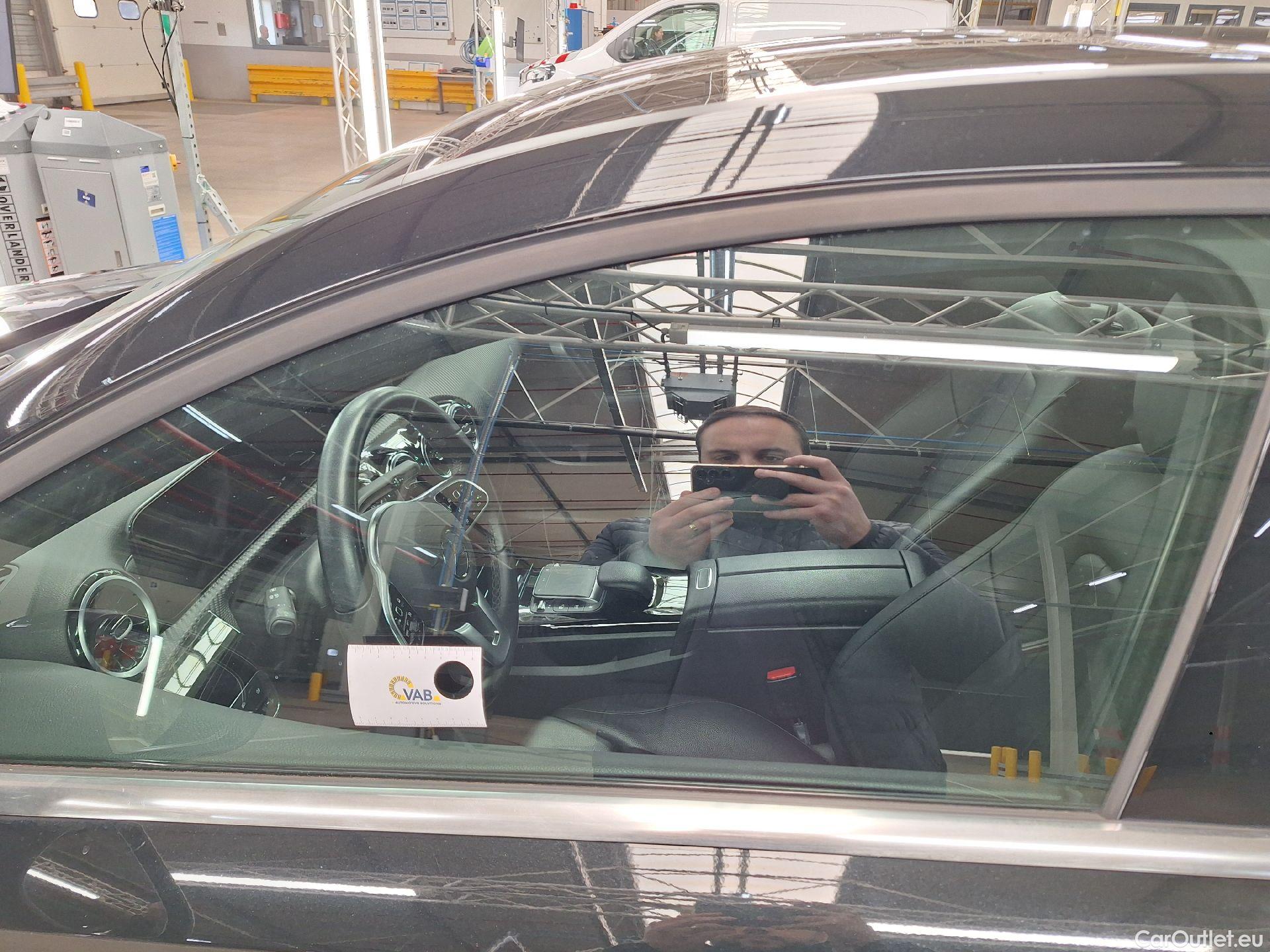 Mercedes  A-Klasse Mercedes, A-Class Berline '18, Mercedes-Benz  Limousine A 180 Aut. 4d #8