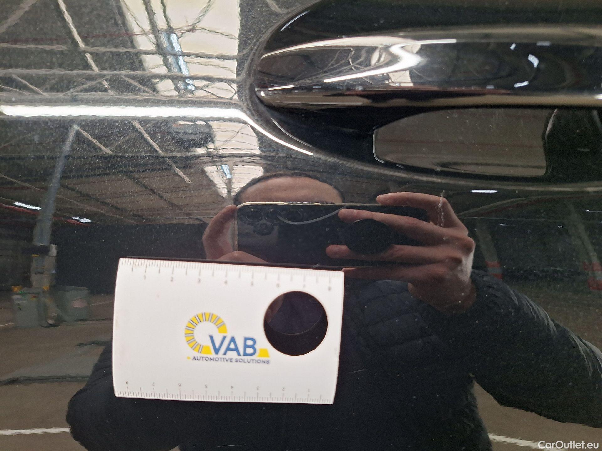  Mercedes  A-Klasse Mercedes, A-Class Berline '18, Mercedes-Benz  Limousine A 180 Aut. 4d #29