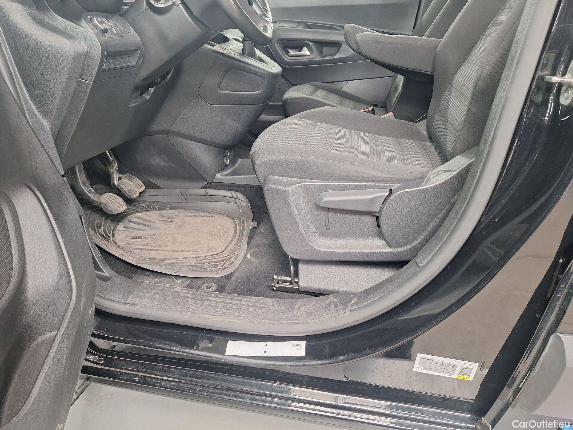  Opel  Combo Opel,  Life '18, Opel  Life 1.5 Turbo D BlueI 96kW S/S Eleganc #63