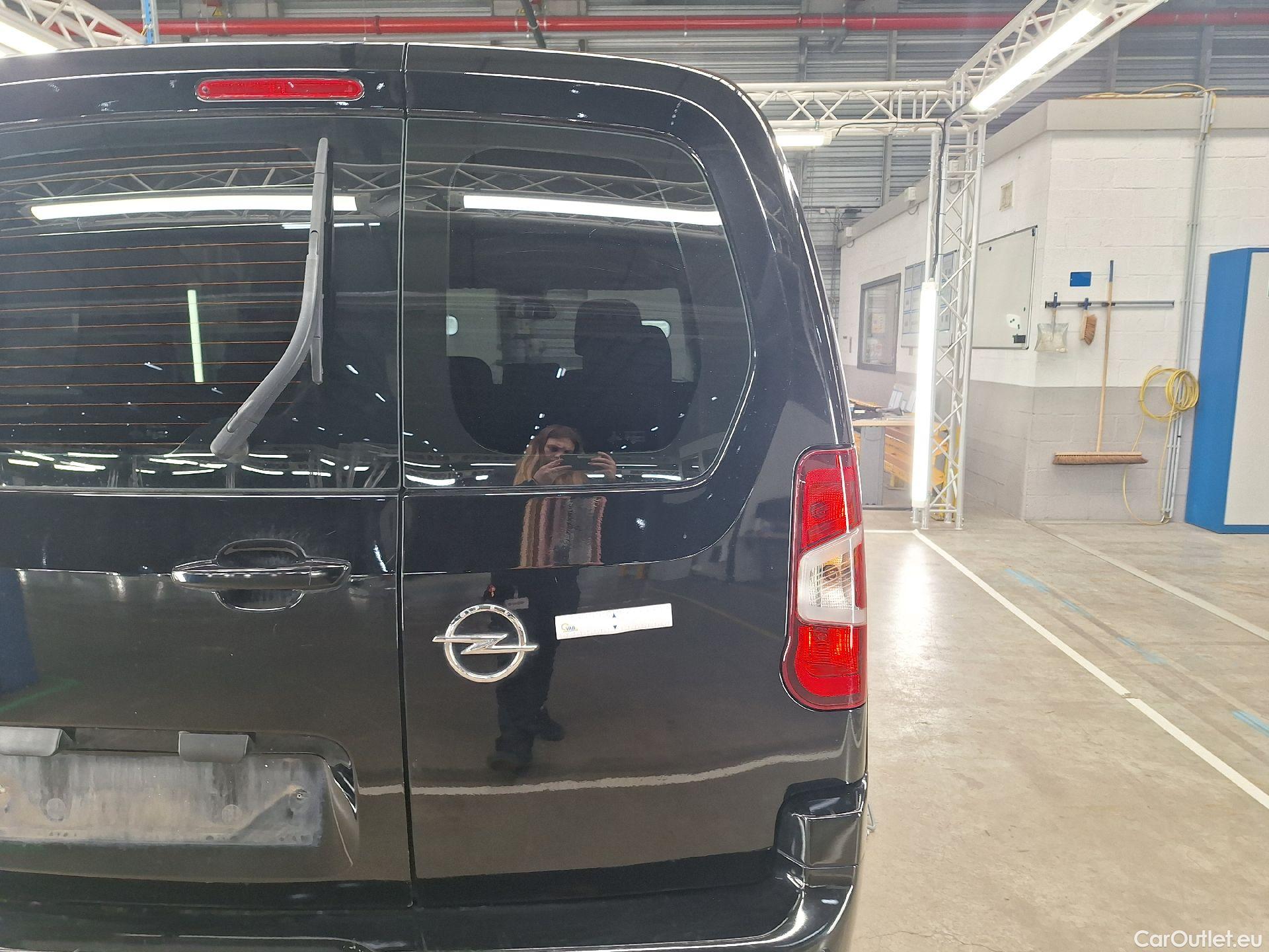  Opel  Combo Opel,  Life '18, Opel  Life 1.5 Turbo D BlueI 96kW S/S Eleganc #100