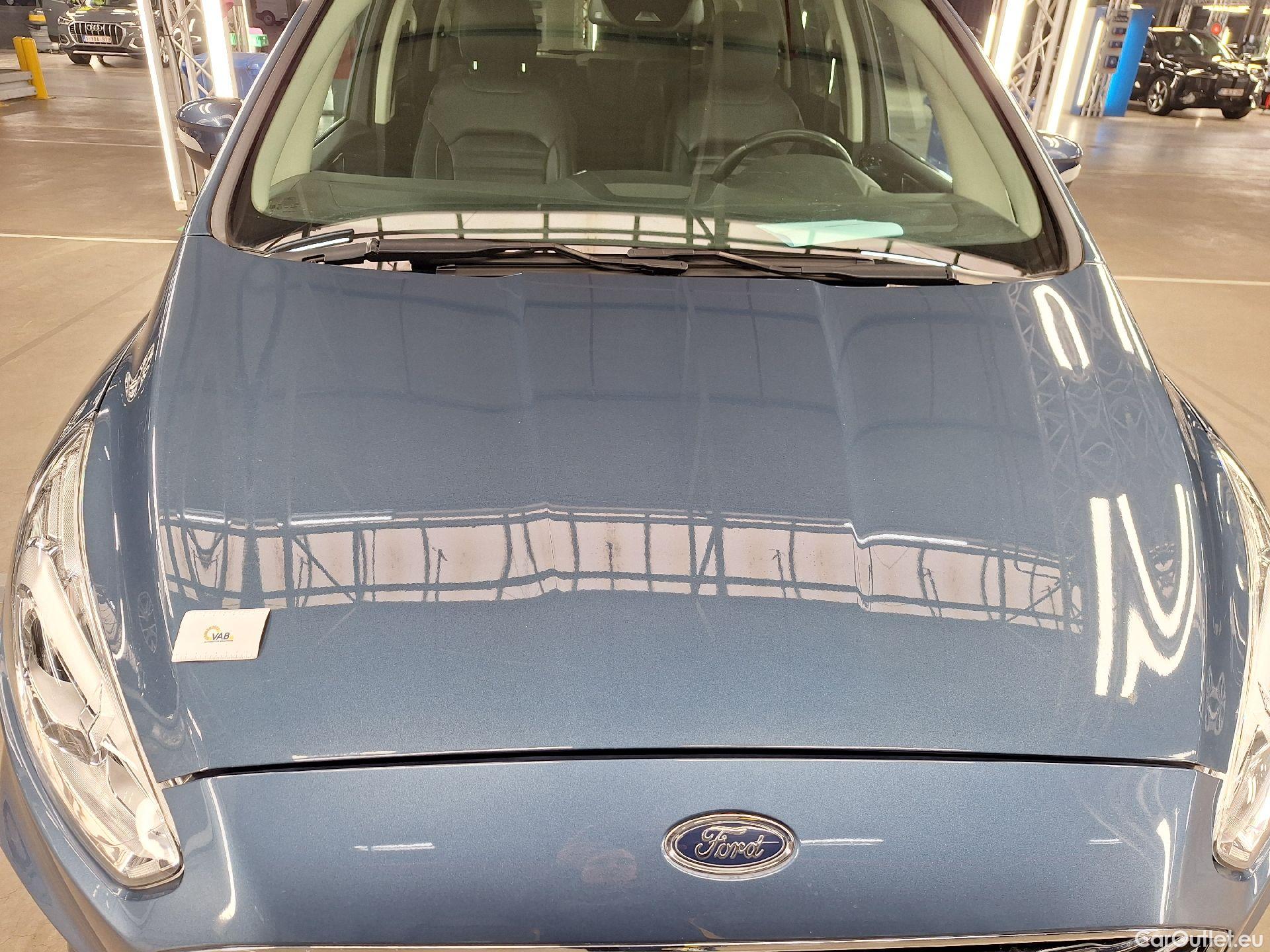  Ford  Galaxy Ford,  '15, Ford  2.0 TDCi 110kW S/S Aut. Titanium 5d #53