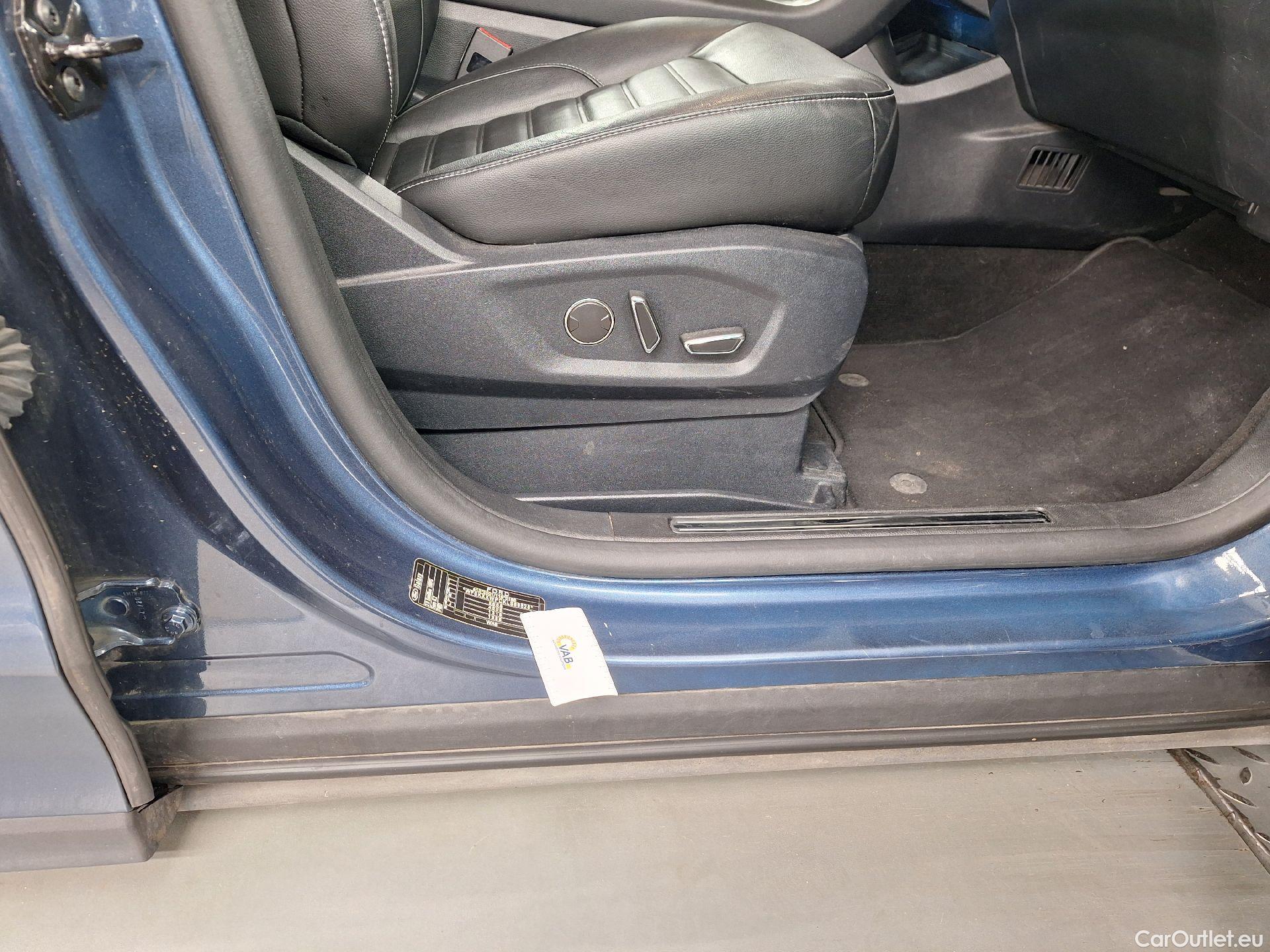  Ford  Galaxy Ford,  '15, Ford  2.0 TDCi 110kW S/S Aut. Titanium 5d #45
