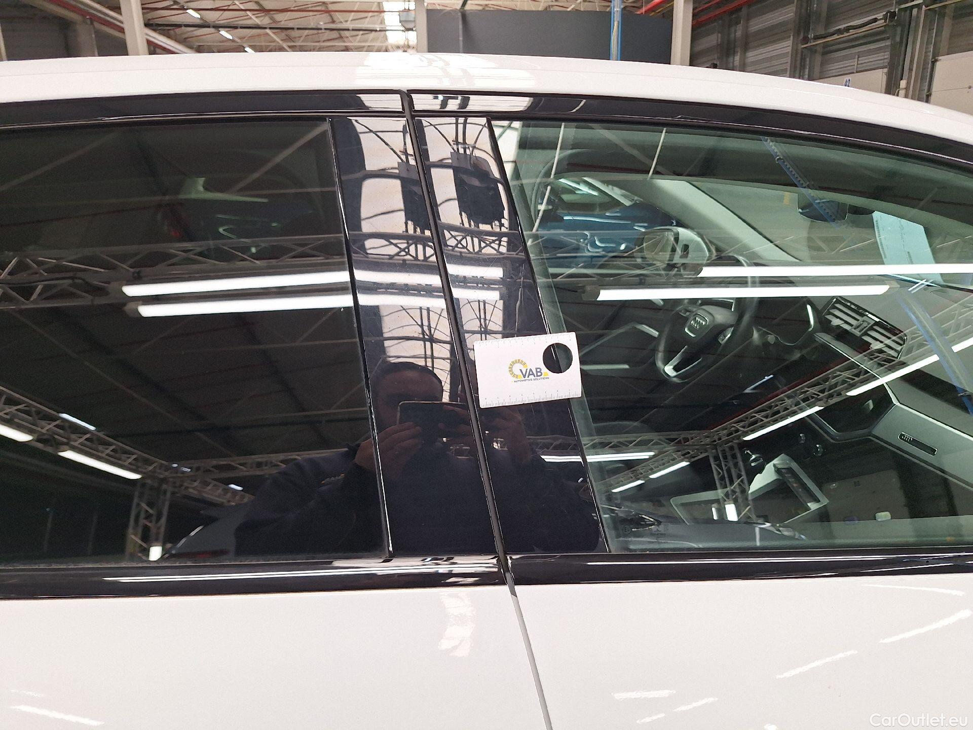 Audi  Q3 Audi,  SB '19, Audi  Sportback 35 TDI S tronic S Line Business  #12