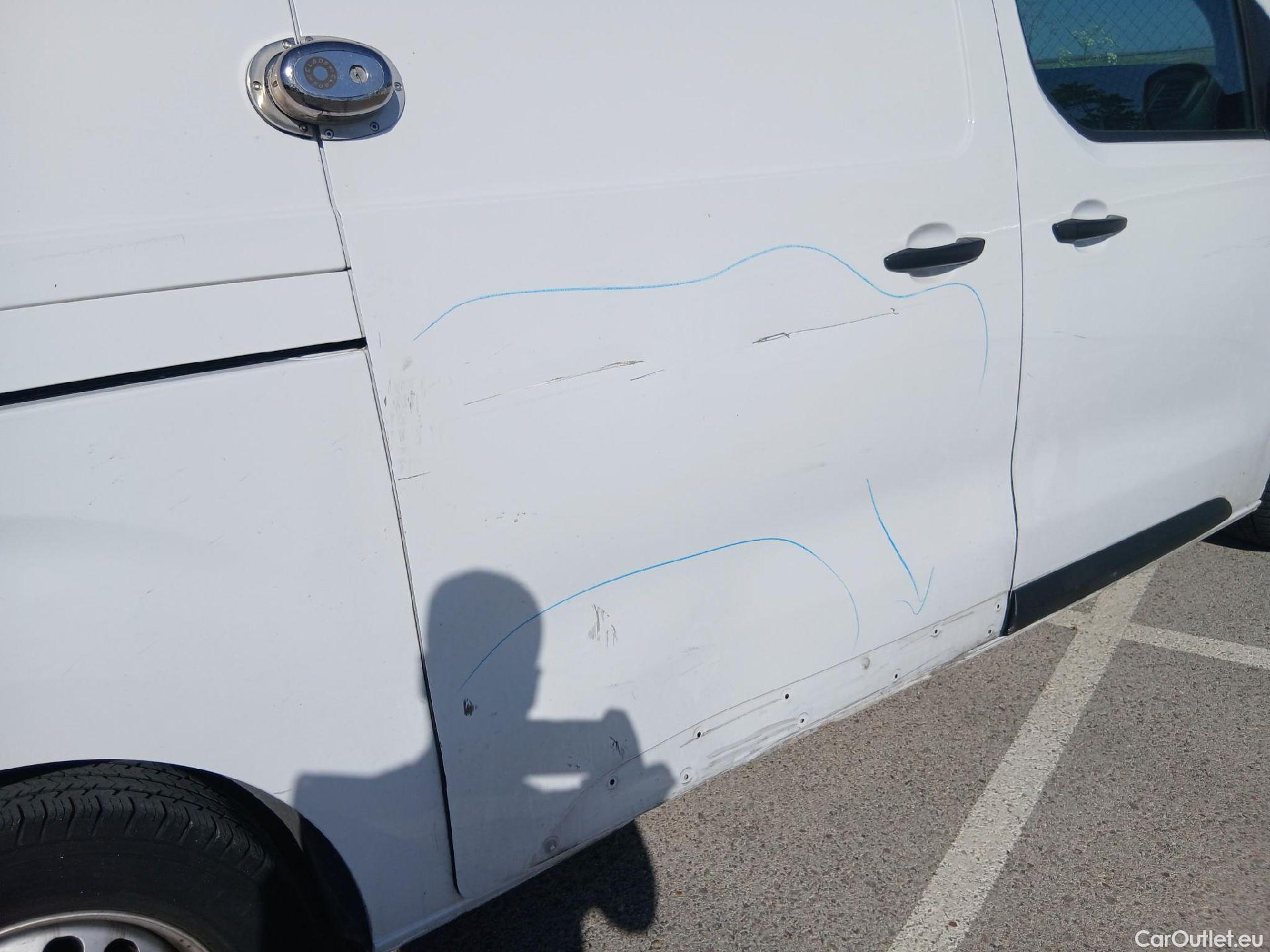  Opel  Vivaro OPEL  / 2019 / 4P / furgón 1.5 BlueHDi 74kW (100CV) M Std #25
