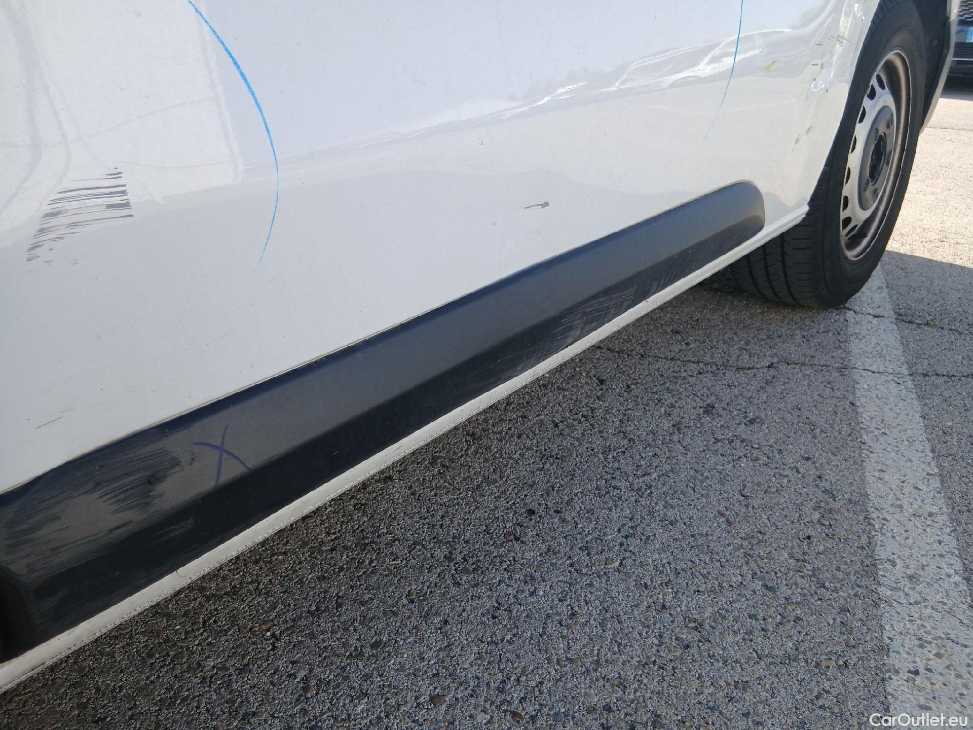  Opel  Vivaro OPEL  / 2019 / 4P / furgón 1.5 BlueHDi 74kW (100CV) M Std #10