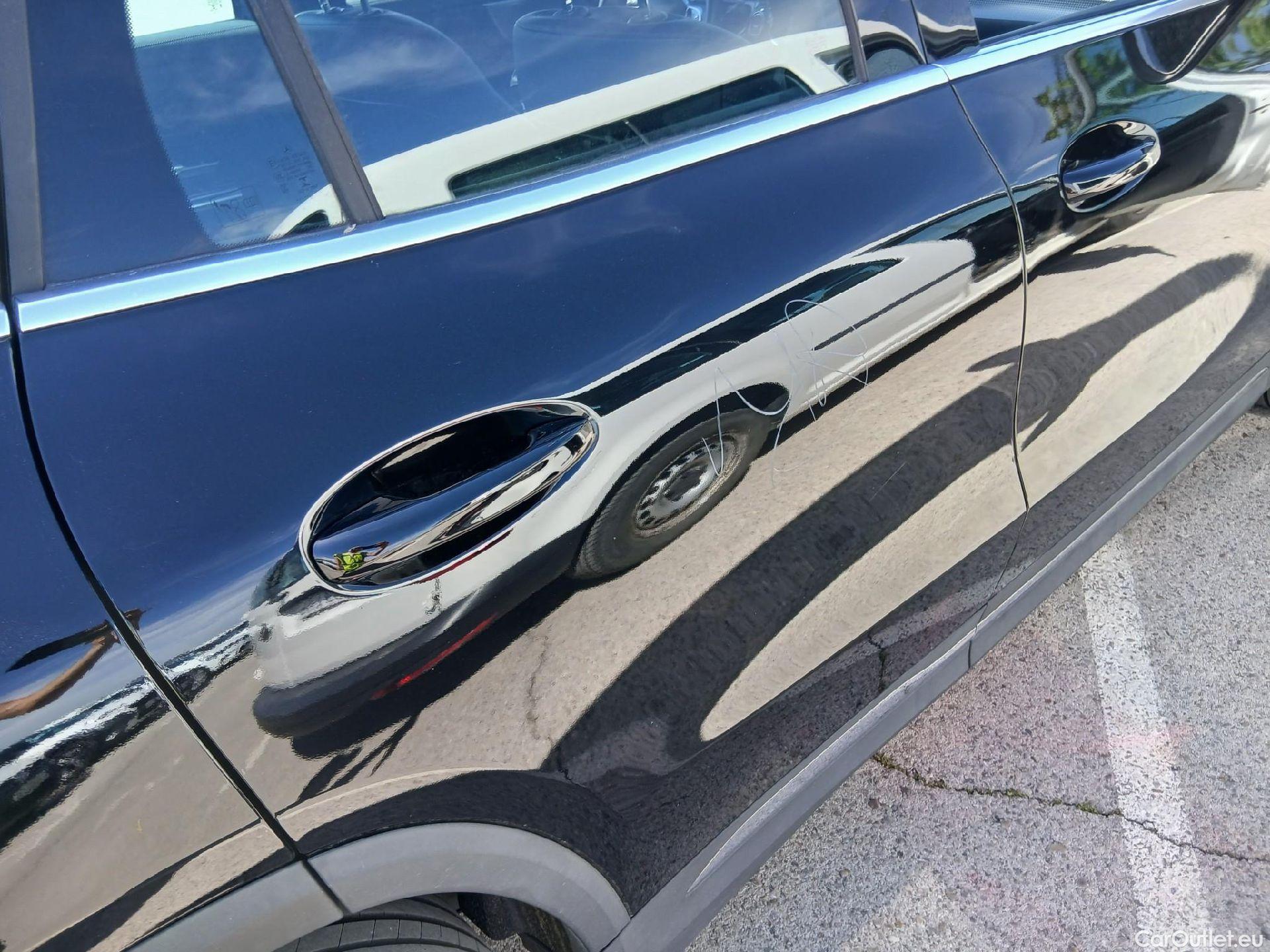  Mercedes  GLA MERCEDES-BENZ  / 2020 / 5P / todoterreno  250 e #36