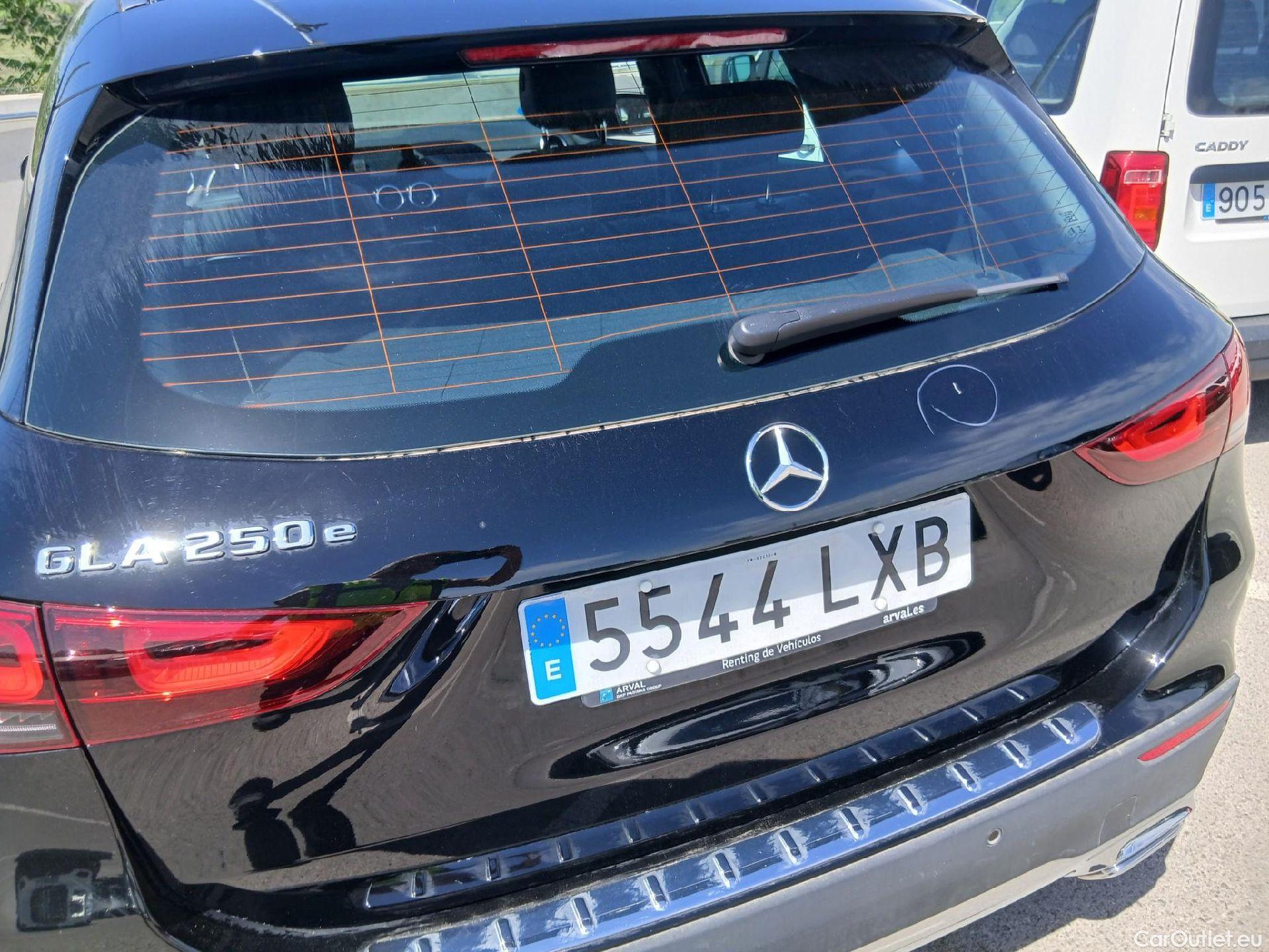 Mercedes  GLA MERCEDES-BENZ  / 2020 / 5P / todoterreno  250 e #21