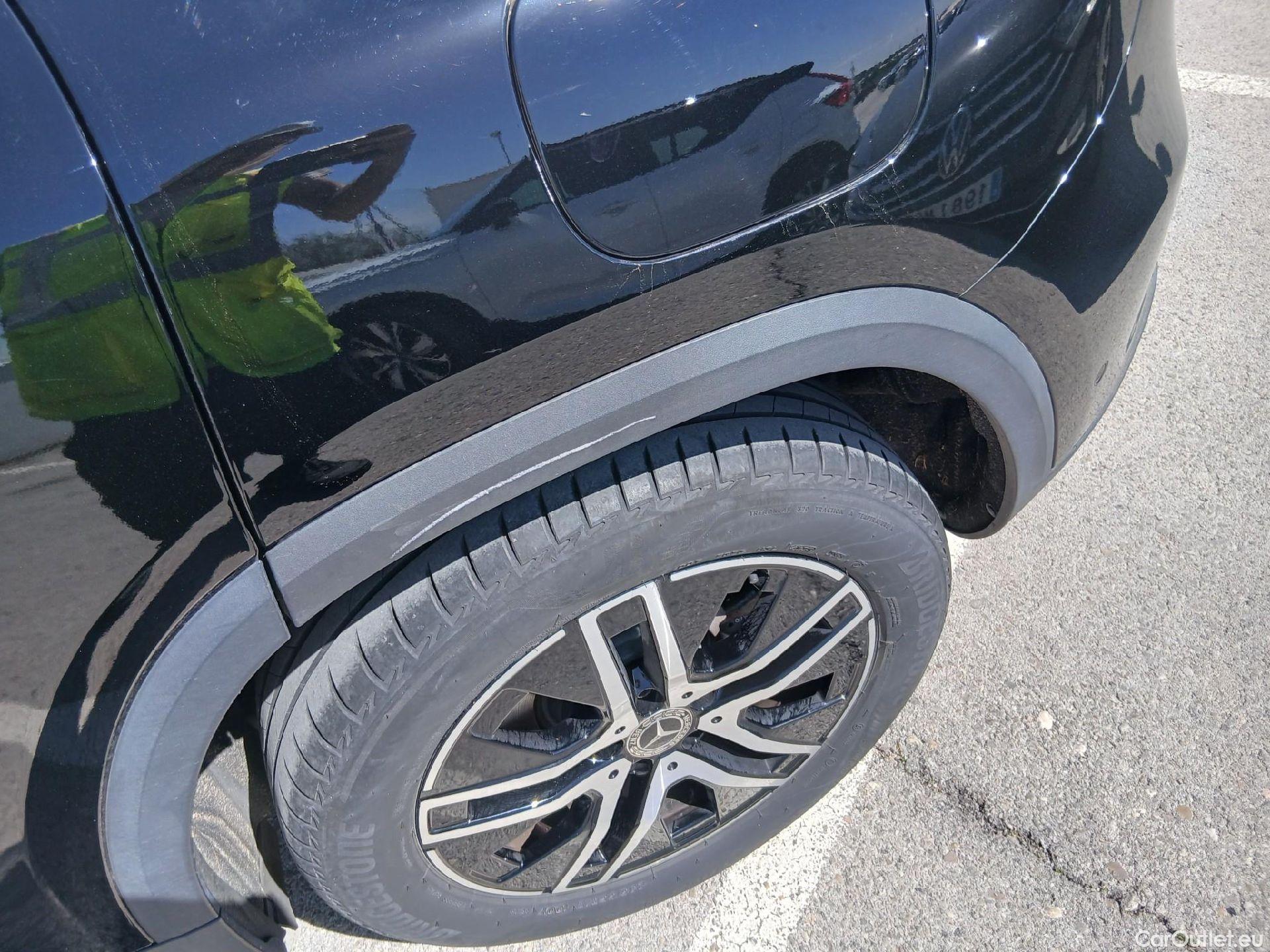  Mercedes  GLA MERCEDES-BENZ  / 2020 / 5P / todoterreno  250 e #18