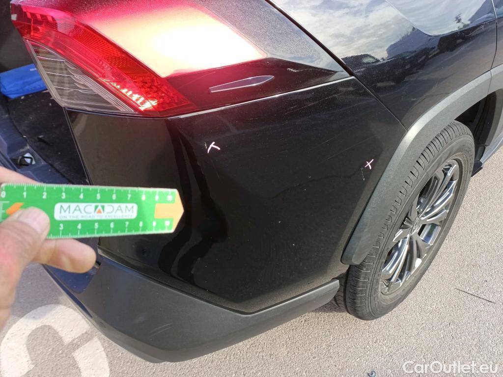  Toyota  RAV4 TOYOTA  / 2018 / 5P / todoterreno 2.5l 220H Advance #35
