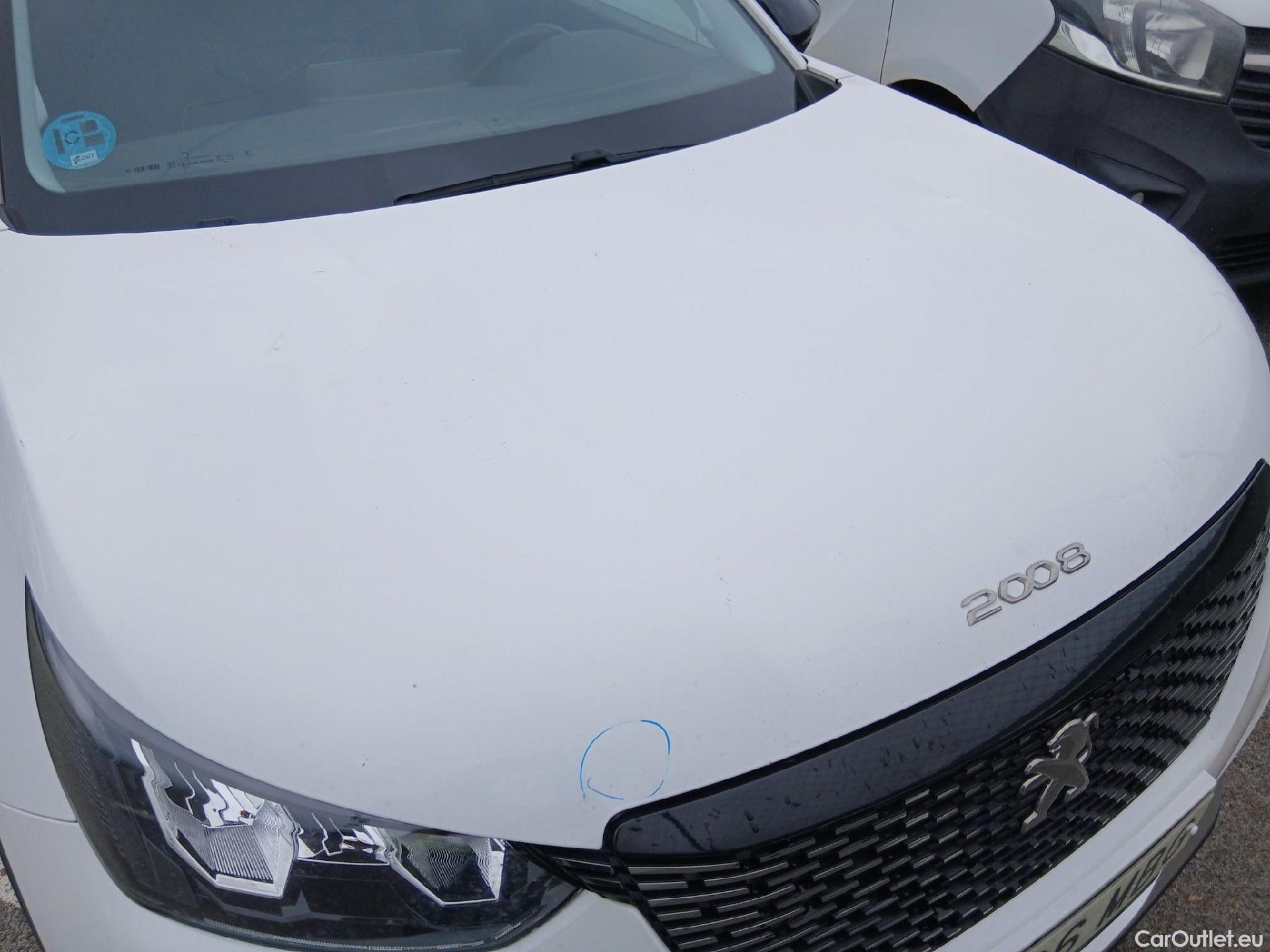  Peugeot  2008 PEUGEOT  / 2019 / 5P / todoterreno Allure BlueHDI 81kW (110CV) #6