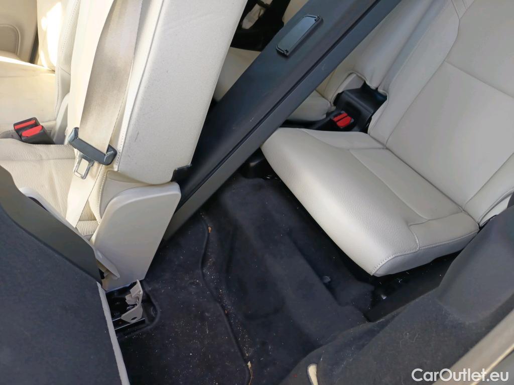  Volvo  XC90 VOLVO  / 2019 / 5P / todoterreno 2.0 B5 D AWD Momentum Pro Auto #2