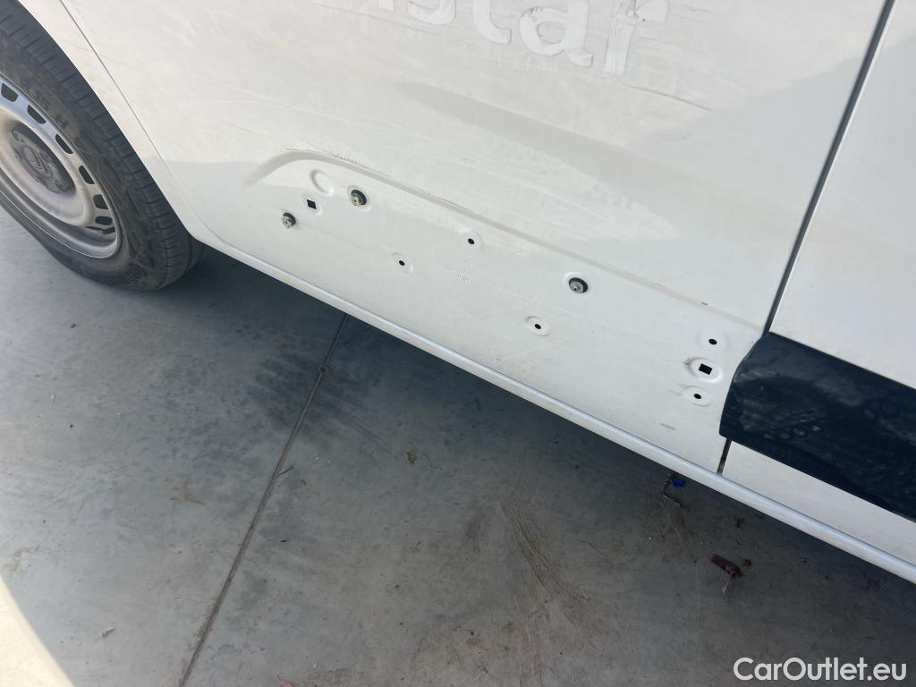  Citroen  Berlingo CITROEN  / 2018 / 4P / furgón derivado de turismo Talla M BlueHDi 100 CLUB #12