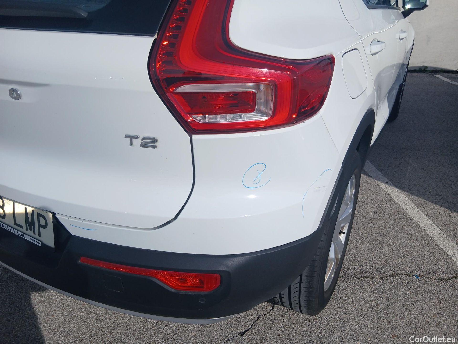  Volvo  XC 40 VOLVO XC40 todoterreno 1.5 T2 Momentum Auto130 CV #21