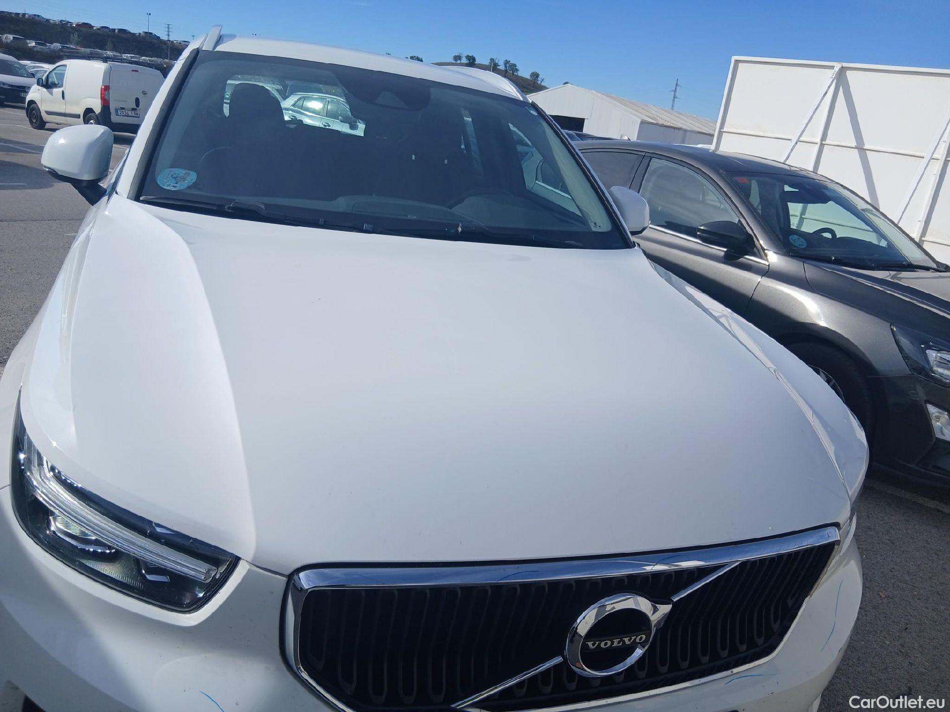  Volvo  XC 40 VOLVO XC40 todoterreno 1.5 T2 Momentum Auto130 CV #13