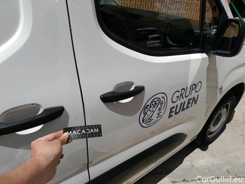  Citroen  Berlingo CITROEN  / 2018 / 3P / furgón derivado de turismo Talla M BlueHDi 100 CONTROL #17