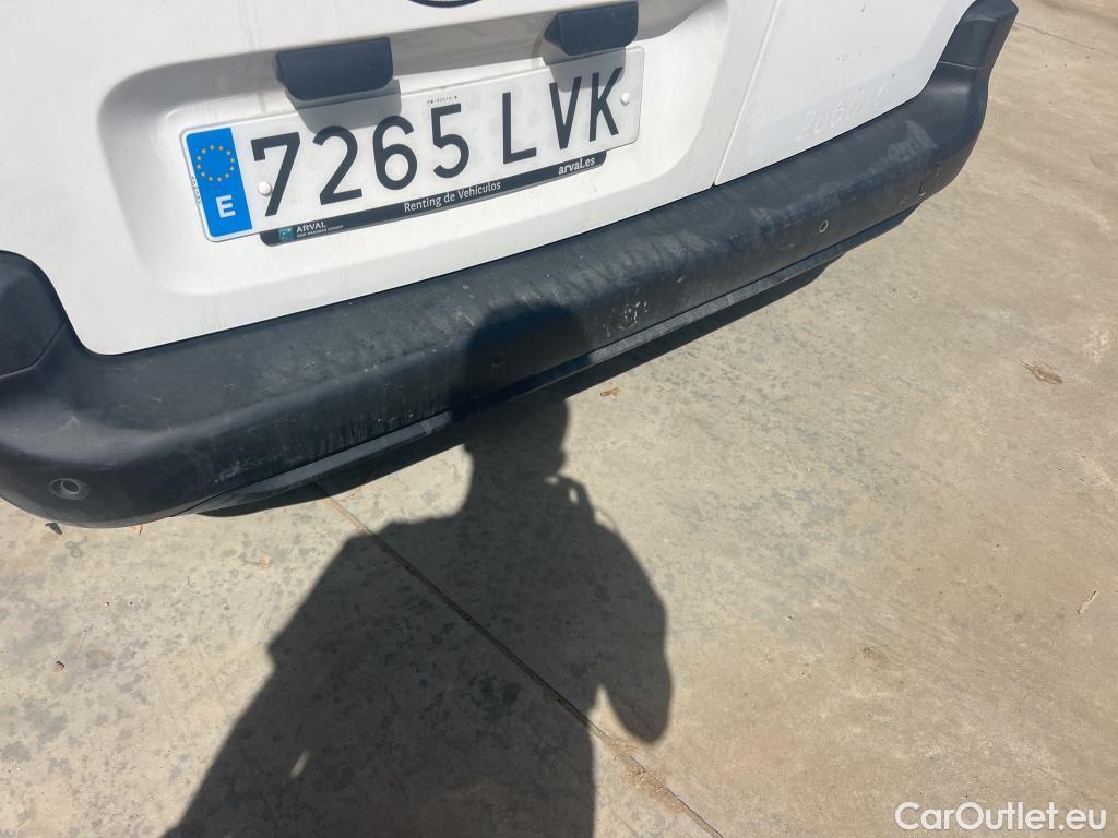  Citroen  Berlingo CITROEN  / 2018 / 4P / furgón derivado de turismo Talla M BlueHDi 100 CLUB #17