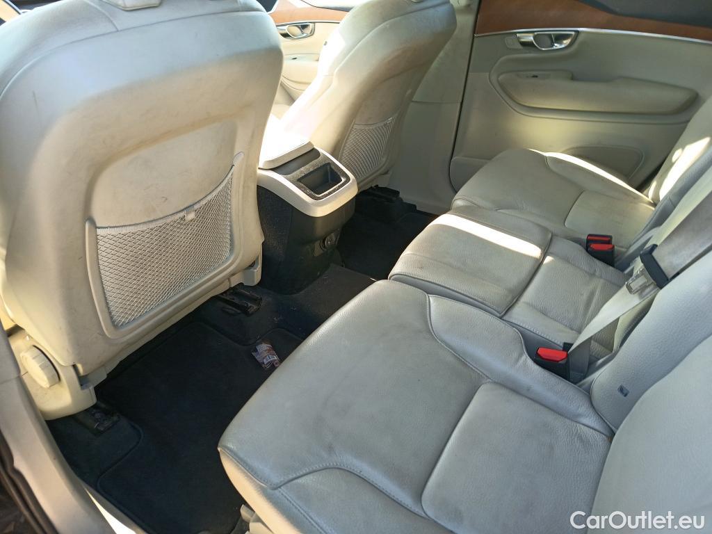  Volvo  XC90 VOLVO  / 2019 / 5P / todoterreno 2.0 B5 D AWD Momentum Pro Auto #1