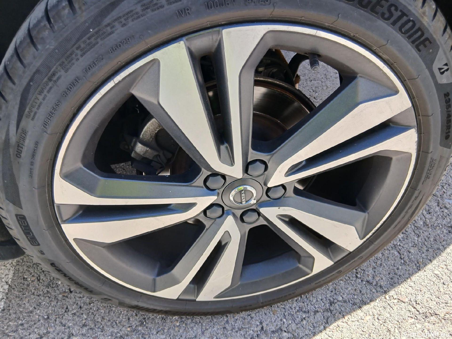  Volvo  V60 VOLVO  Cross Country / 2018 / 5P / familiar 2.0 D4 AUTO PRO #24