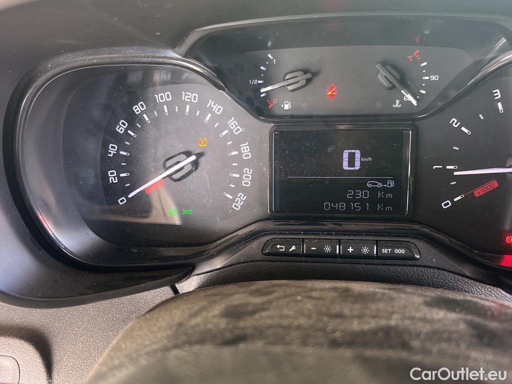  Citroen  Berlingo CITROEN  / 2018 / 4P / furgón derivado de turismo Talla M BlueHDi 100 CLUB #23
