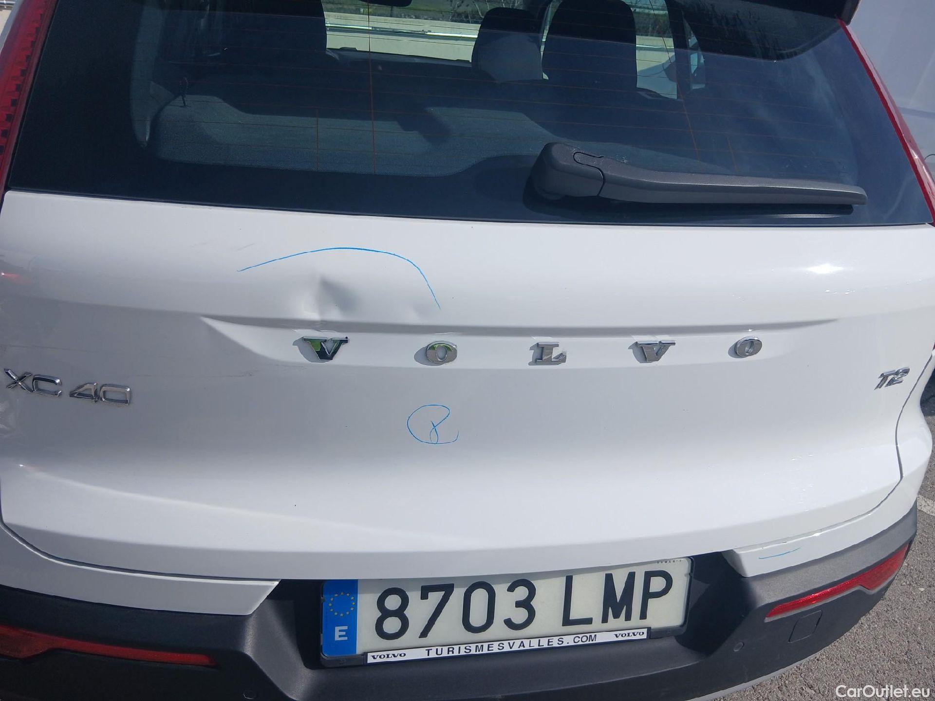  Volvo  XC 40 VOLVO XC40 todoterreno 1.5 T2 Momentum Auto130 CV #23