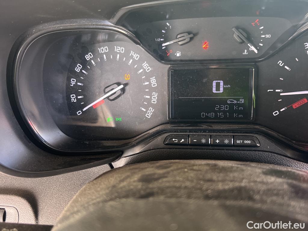  Citroen  Berlingo CITROEN  / 2018 / 4P / furgón derivado de turismo Talla M BlueHDi 100 CLUB #24