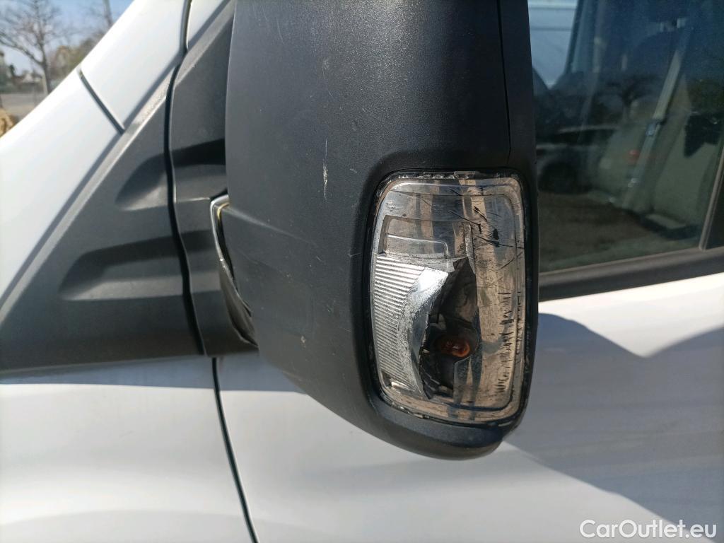  Ford  Transit FORD  / 2013 / 2P / chasis cabina 350 96kW L2 Trend Propulsión Trasera #3