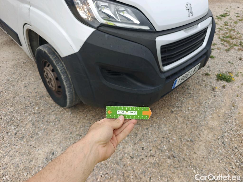  Peugeot  Boxer PEUGEOT  / 2014 / 4P / furgón 335 L2 H2 BHDI 103kW (140CV) S&S 6 V. M #82