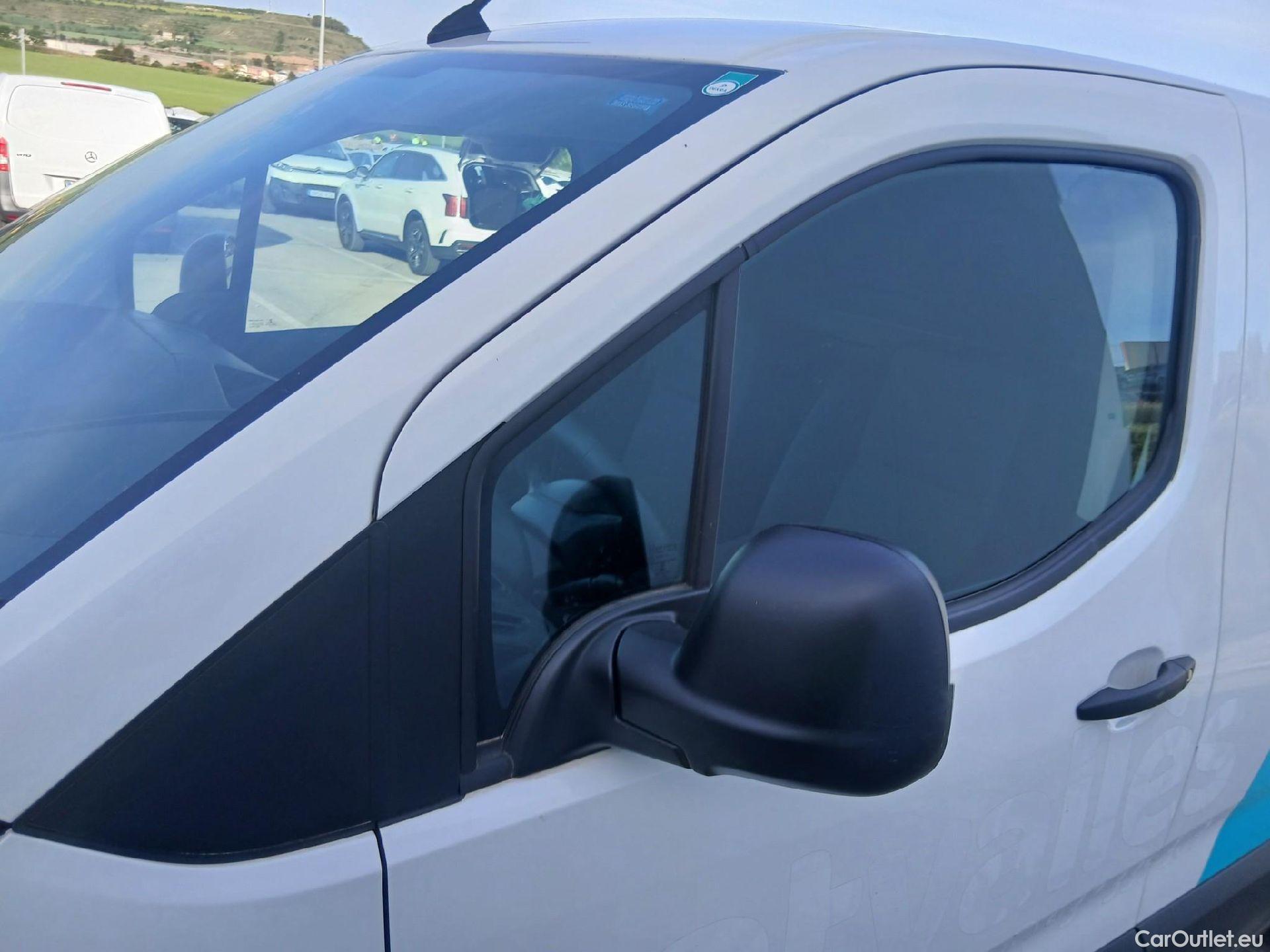  Toyota  Proace TOYOTA  City/2020/4P/furgón derivado de turismo 1.5D 75kW (100CV) GX 650kg Media #10
