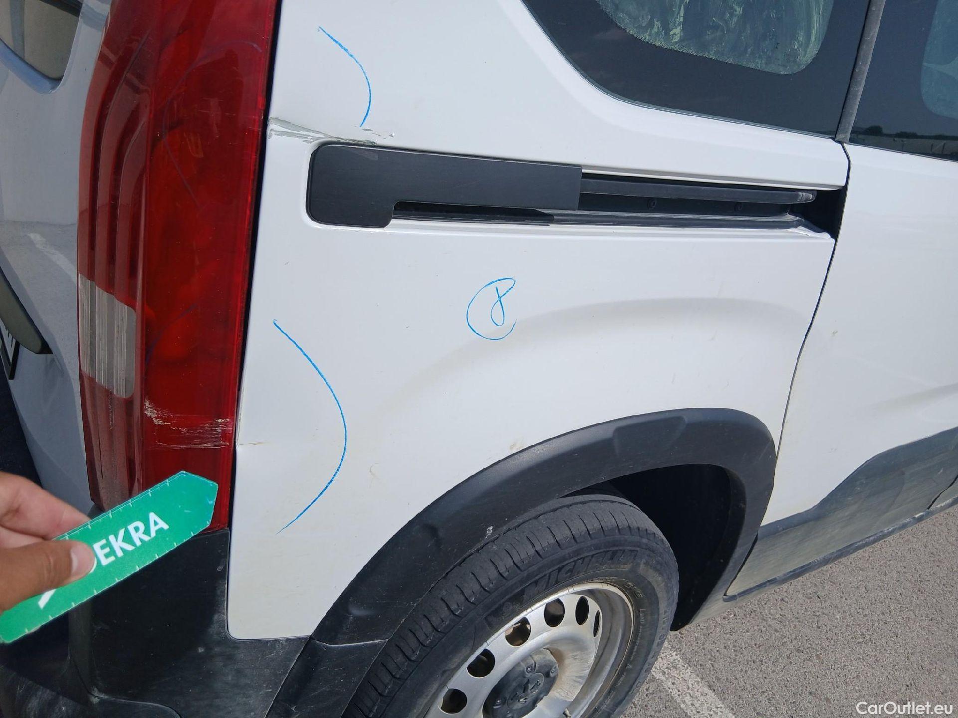  Peugeot  Partner PEUGEOT Rifter / 2018 / 5P / combi Active Pack Business Std. PureTech 110 #30