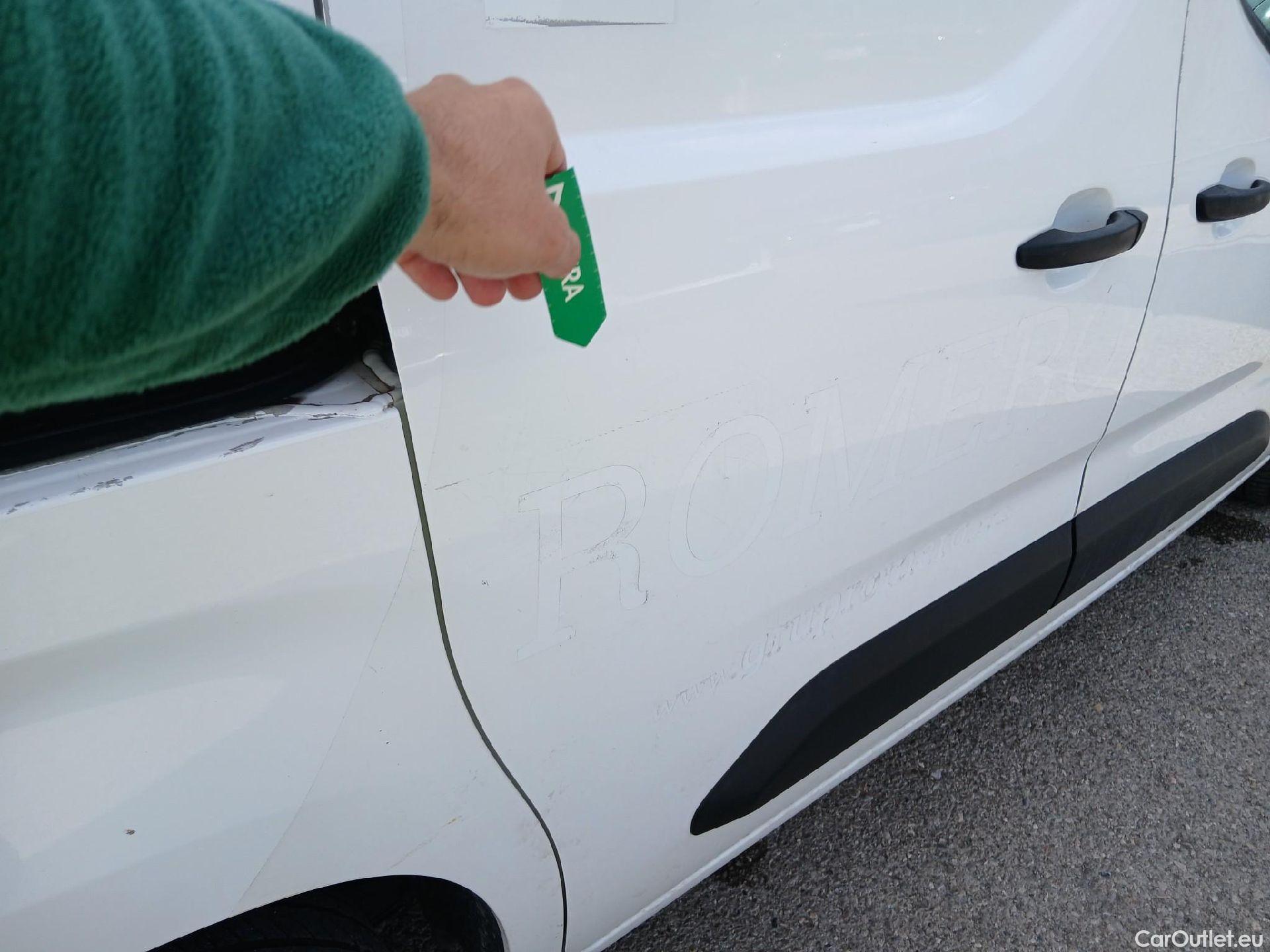  Peugeot  Partner PEUGEOT  Premium Standard BlueHDi 100 CV #21