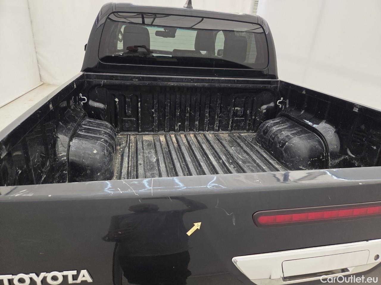  Toyota  Hilux 2.4 D-4D Executive Auto 4x4 Double Cab #41