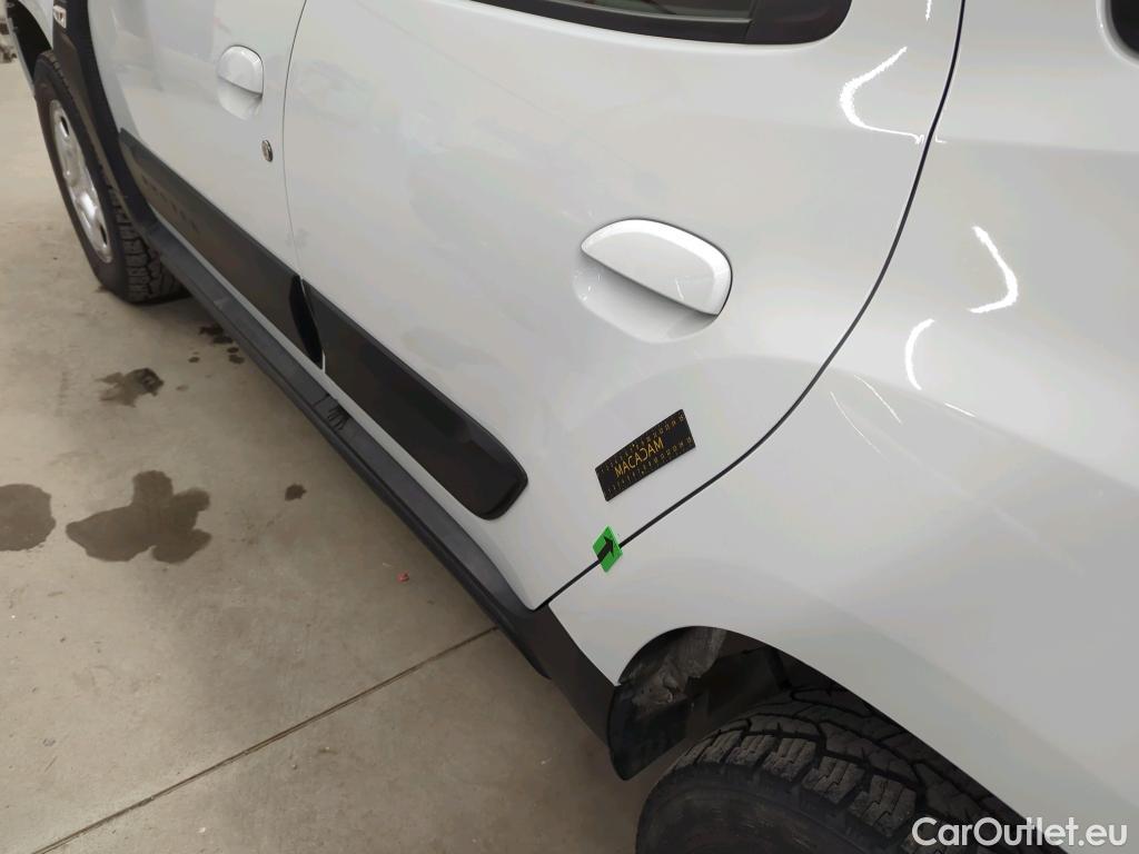 Dacia  Duster 1.5 Blue dCi 115CP Comfort 4WD #15