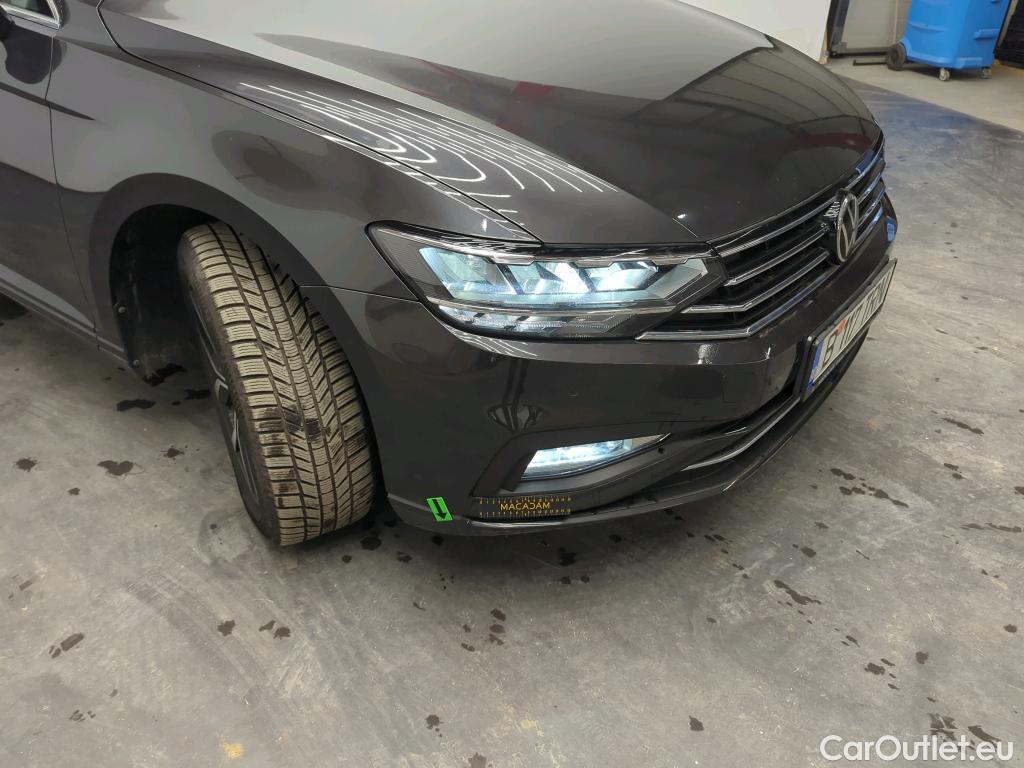  Volkswagen  Passat Comfortline 2.0 TDI 150 CP #9