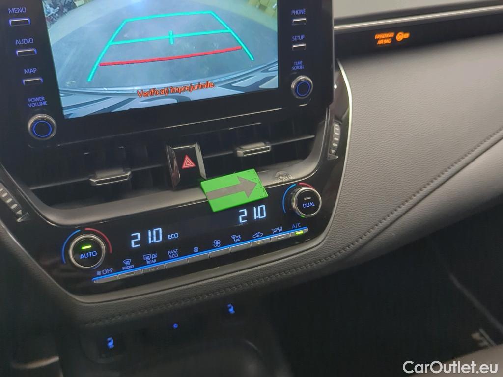 Toyota  Corolla 1.8 Hybrid Dynamic HSD E-CVT #1