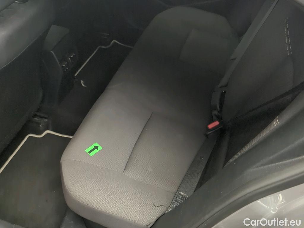  Toyota  Corolla 1.8 Hybrid Dynamic HSD E-CVT #9