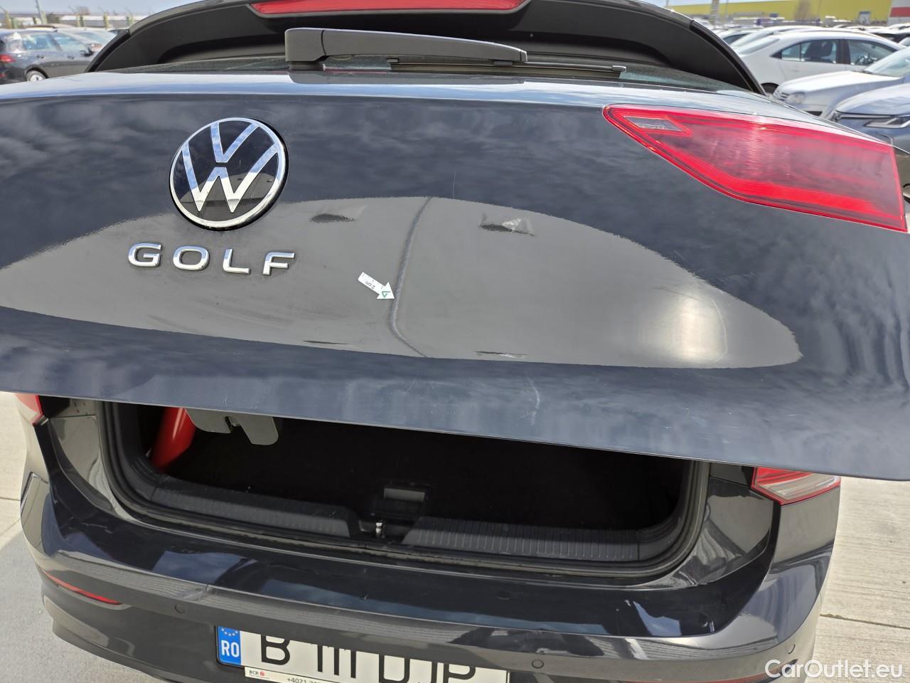  Volkswagen  Golf  Life 1.0 TSI #41