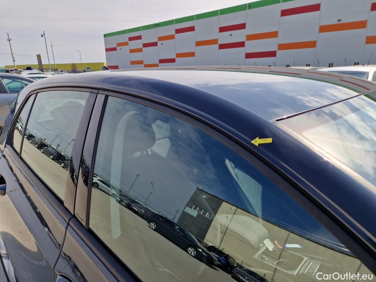  Volkswagen  Golf  Life 1.0 TSI #24