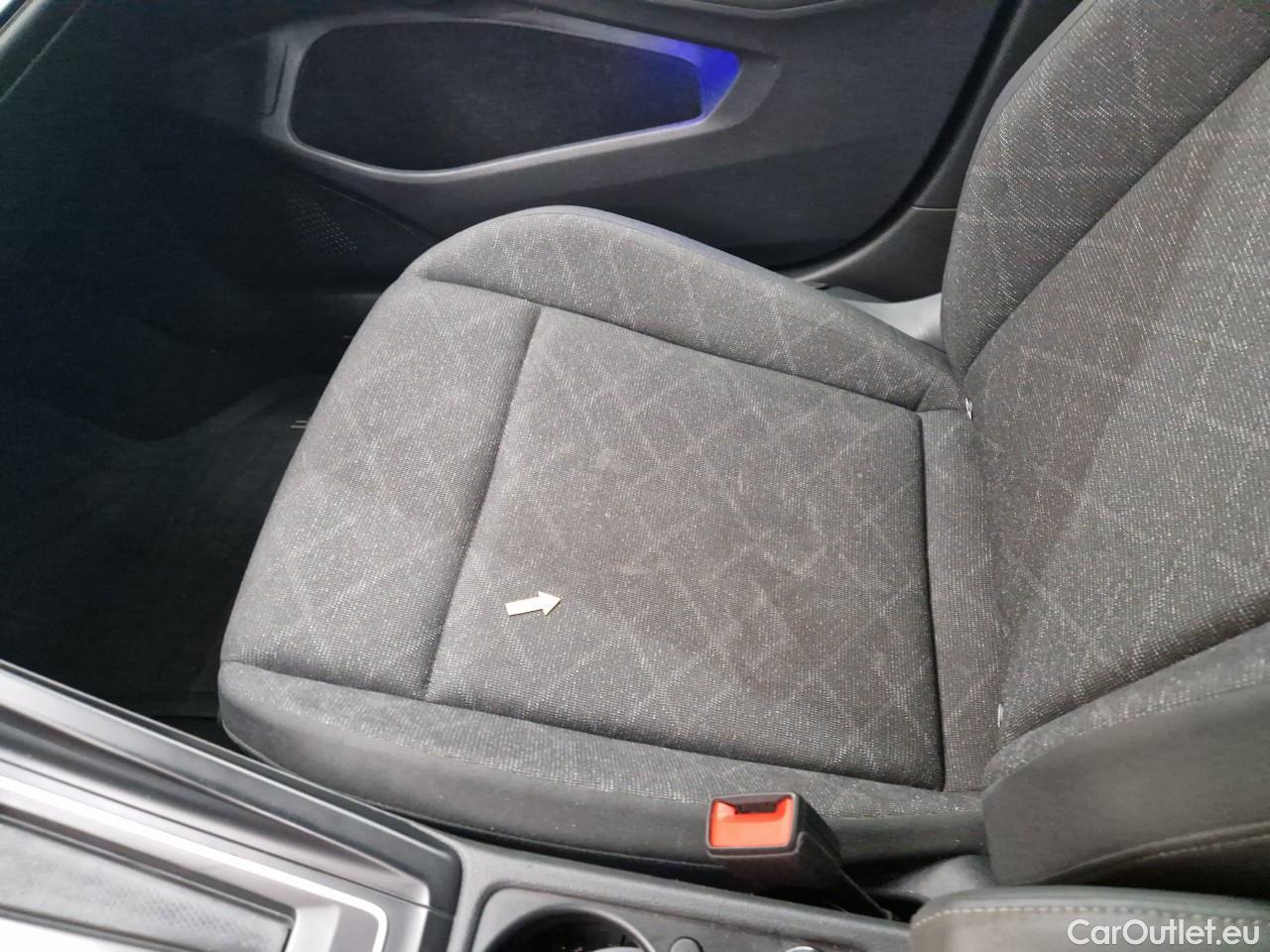  Volkswagen  Golf  2.0 TDI 116HP DSG Life Variant #15