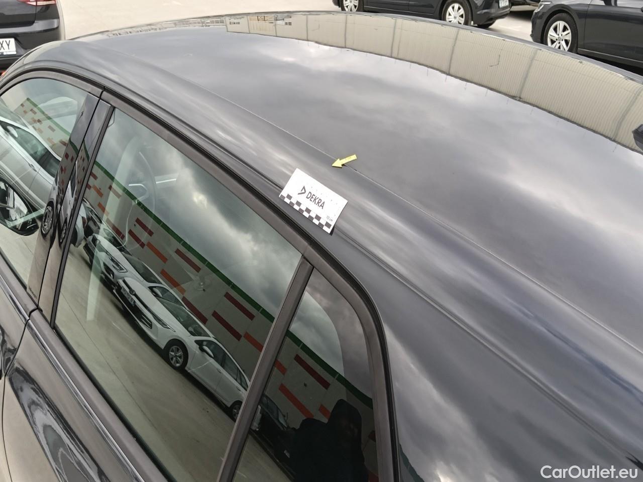  Volkswagen  Golf  Life 1.0 TSI #38