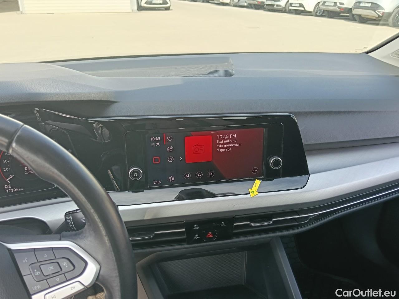  Volkswagen  Golf  Life 1.0 TSI #2