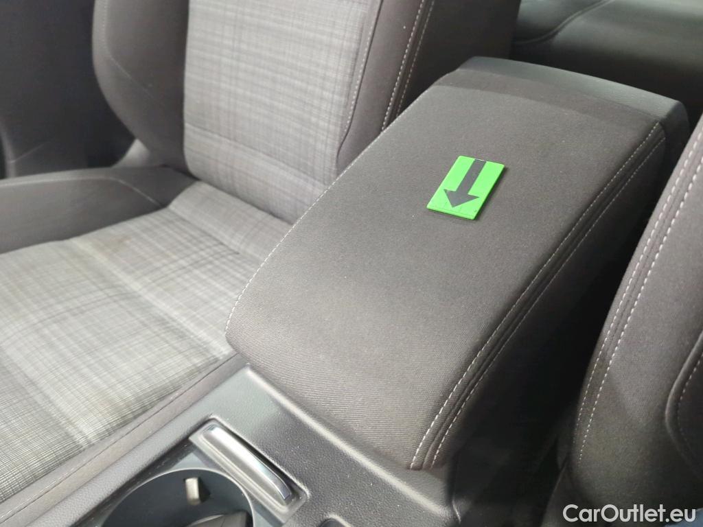  Volkswagen  Passat Comfortline 2.0 TDI 150 CP #34
